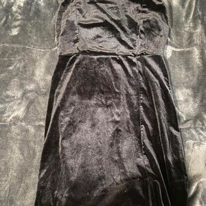 Hollister Dress in Black Velvet